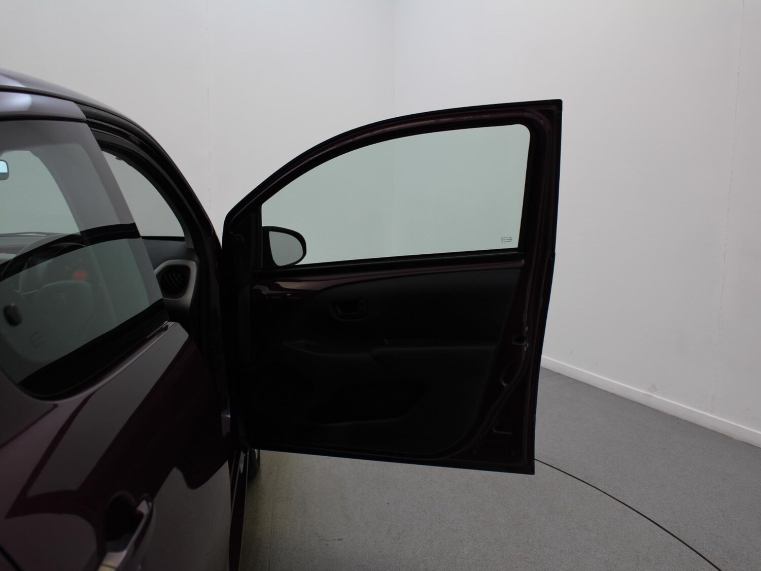 Used Peugeot 108 2017 for sale - 77829363: Photo 28