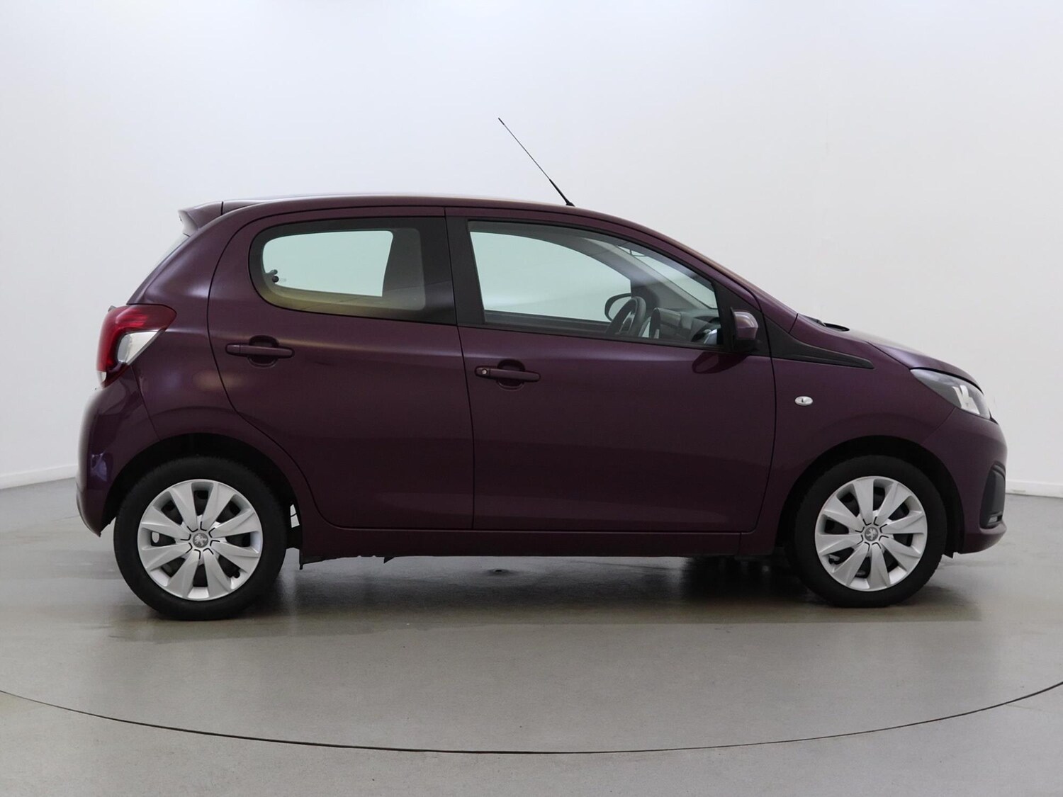 Used Peugeot 108 2017 for sale - 77829363: Photo 8