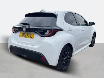 Used Toyota Yaris 2021 for sale - 75392774: Photo