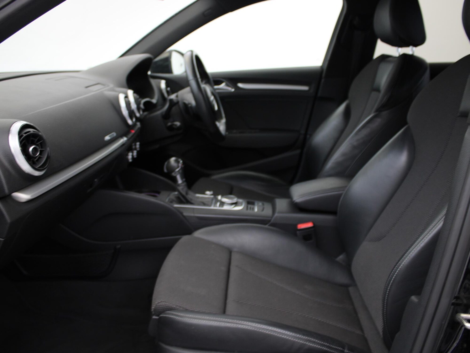 Used Audi A3 2018 for sale - 77601689: Photo 10