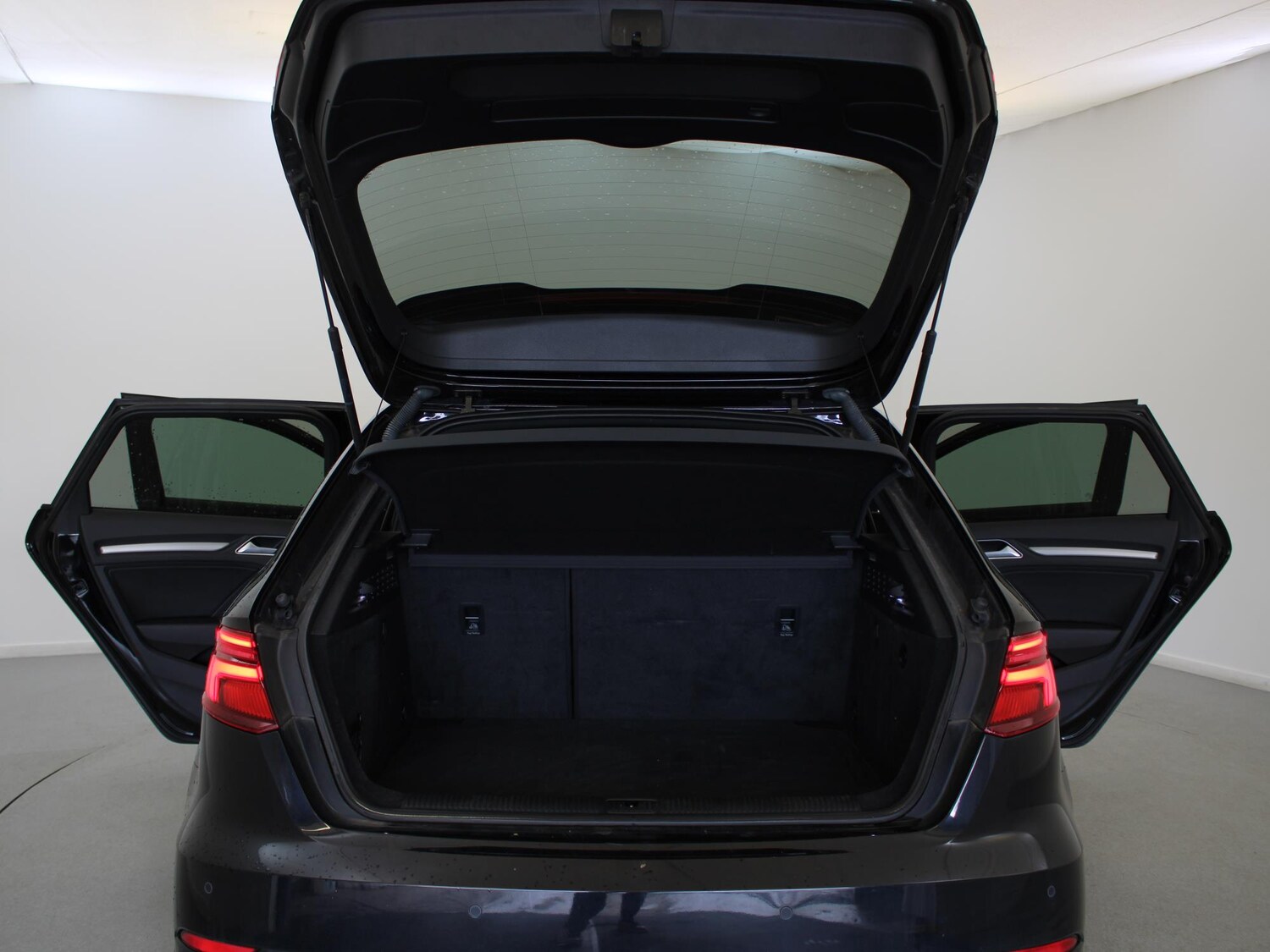 Used Audi A3 2018 for sale - 77601689: Photo 27