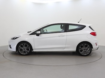 Used Ford Fiesta 2018 for sale - 76373996: Photo