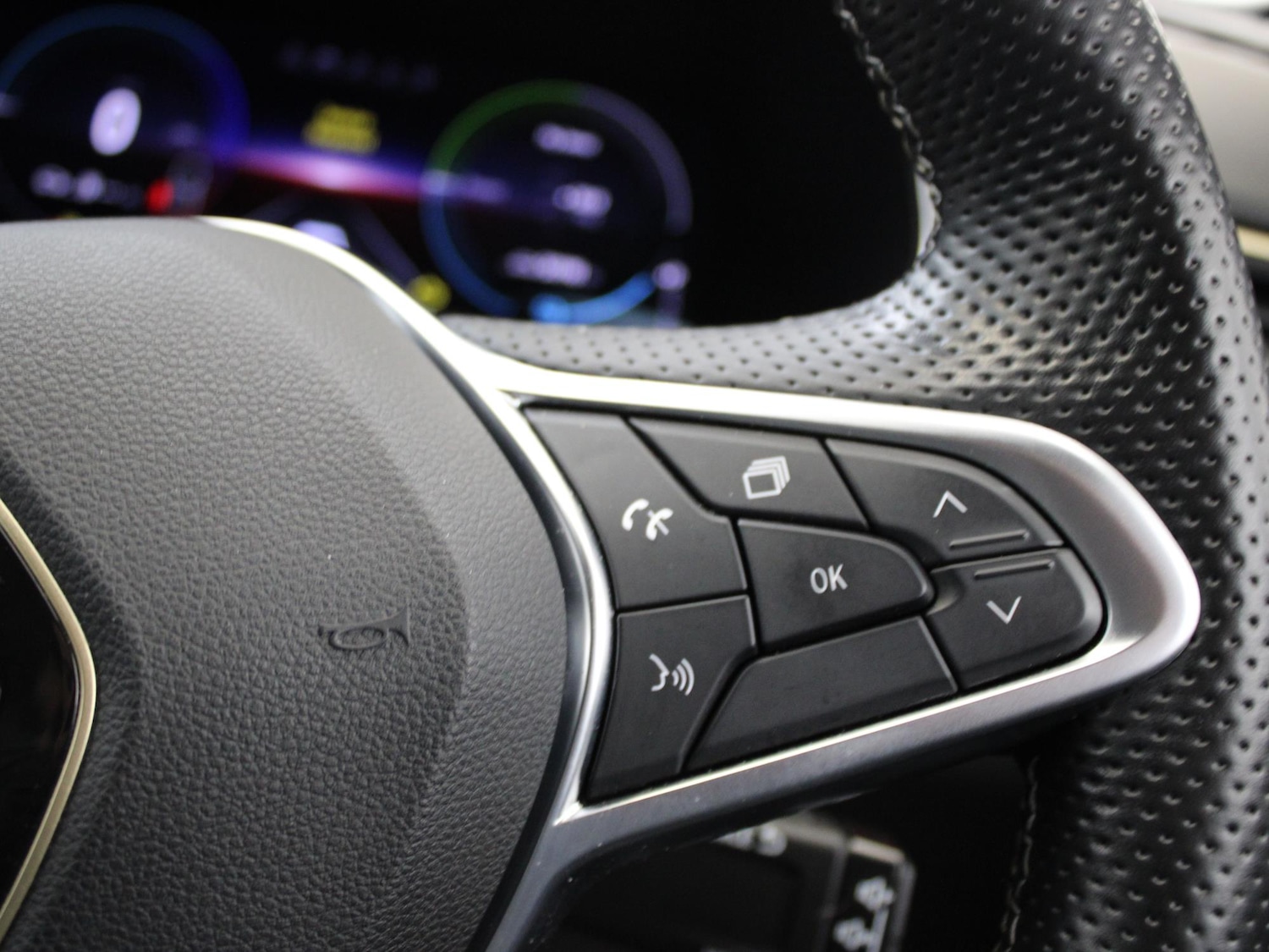 Used Renault Arkana 2023 for sale - 78052904: Photo 14