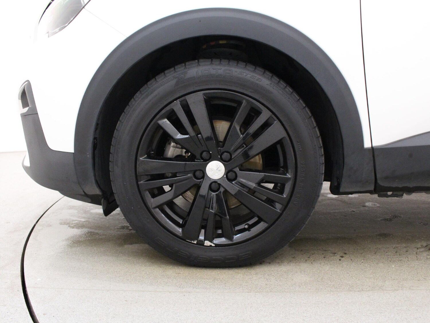 Vehicle 33