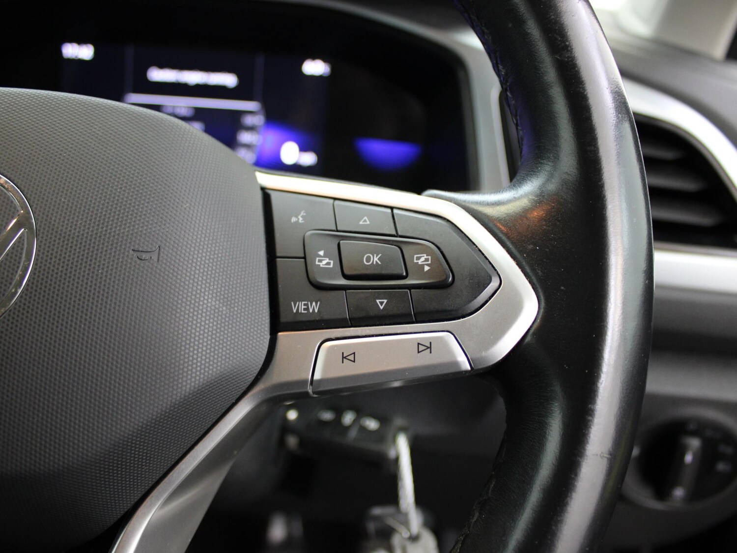 Used Volkswagen T-Roc 2022 for sale - 76311065: Photo 30