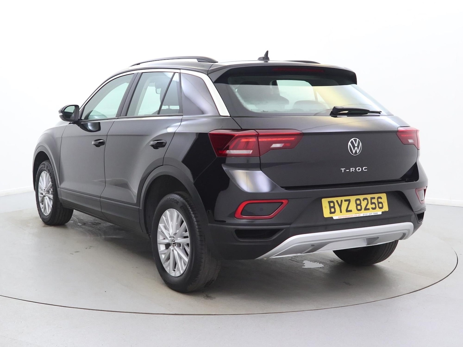 Used Volkswagen T-Roc 2022 for sale - 76311065: Photo 7