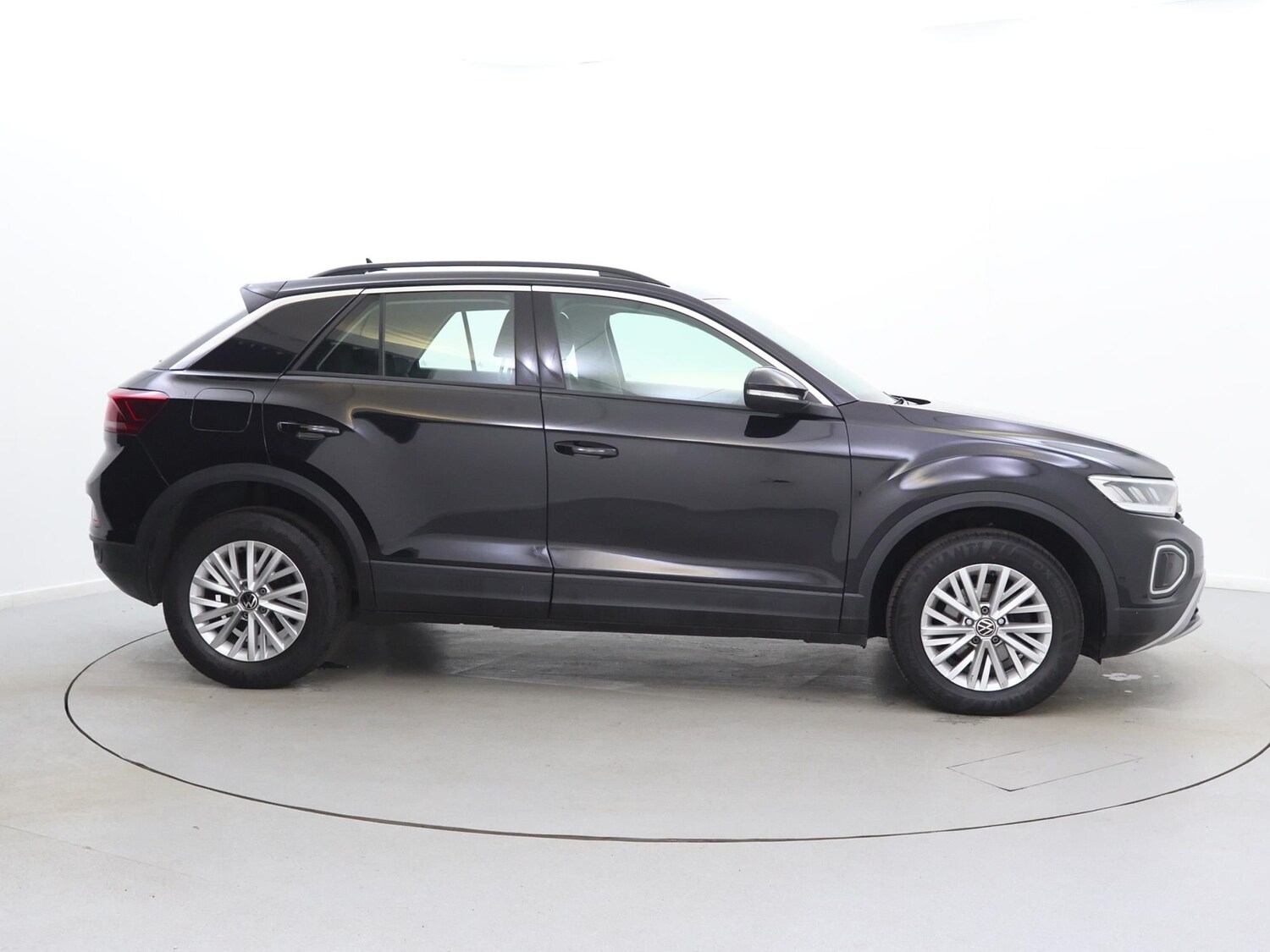 Used Volkswagen T-Roc 2022 for sale - 76311065: Photo 8