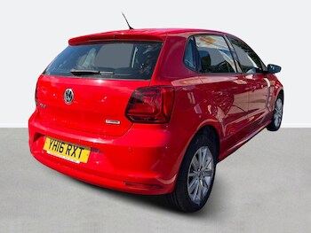 Used Volkswagen Polo 2016 for sale - 75611576: Photo
