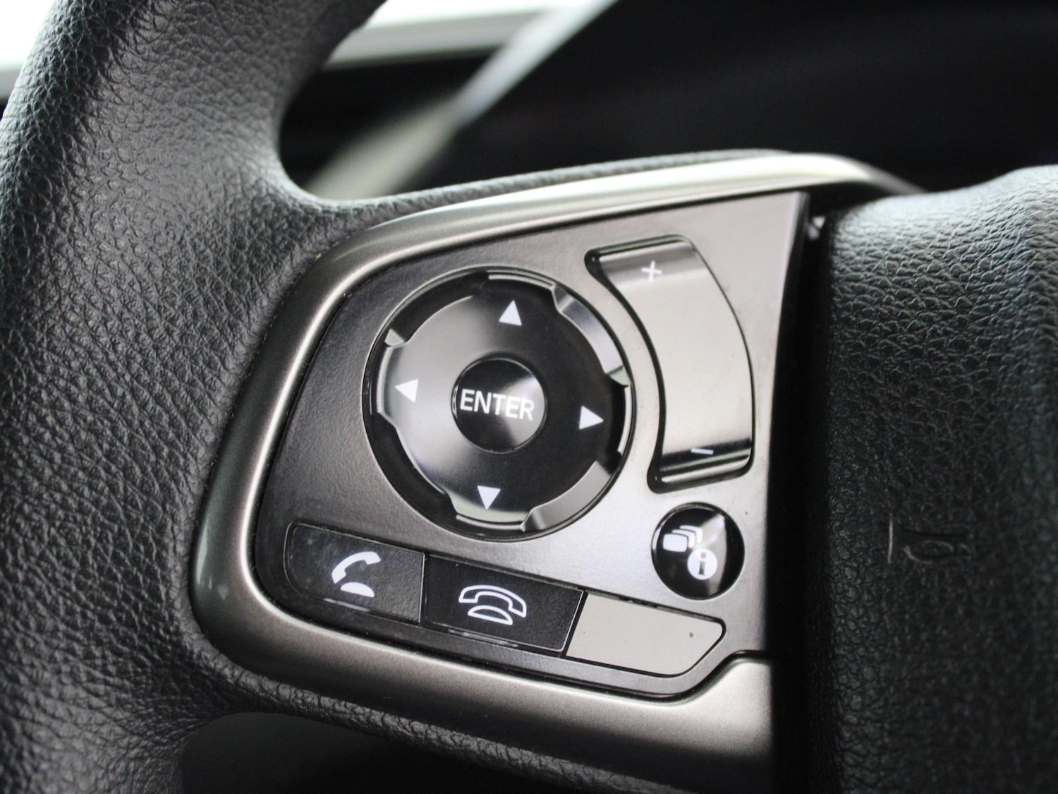 Used Honda Civic 2020 for sale - 77601553: Photo 15