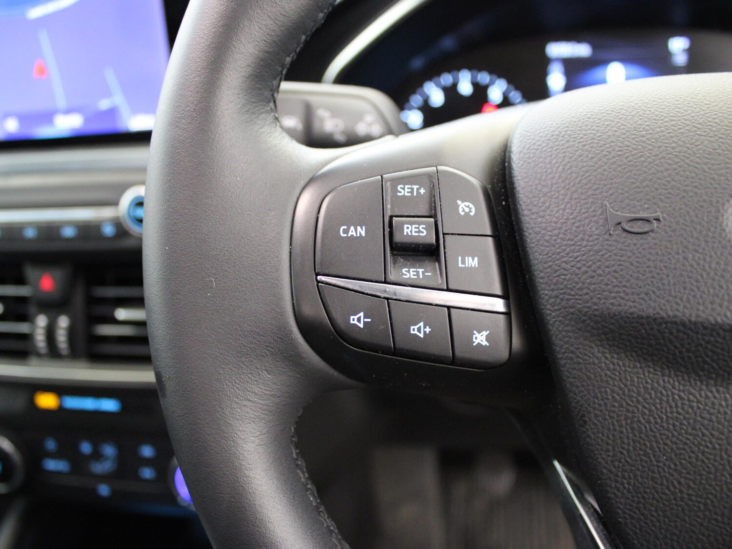 Used Ford Focus 2021 for sale - 76097411: Photo 28