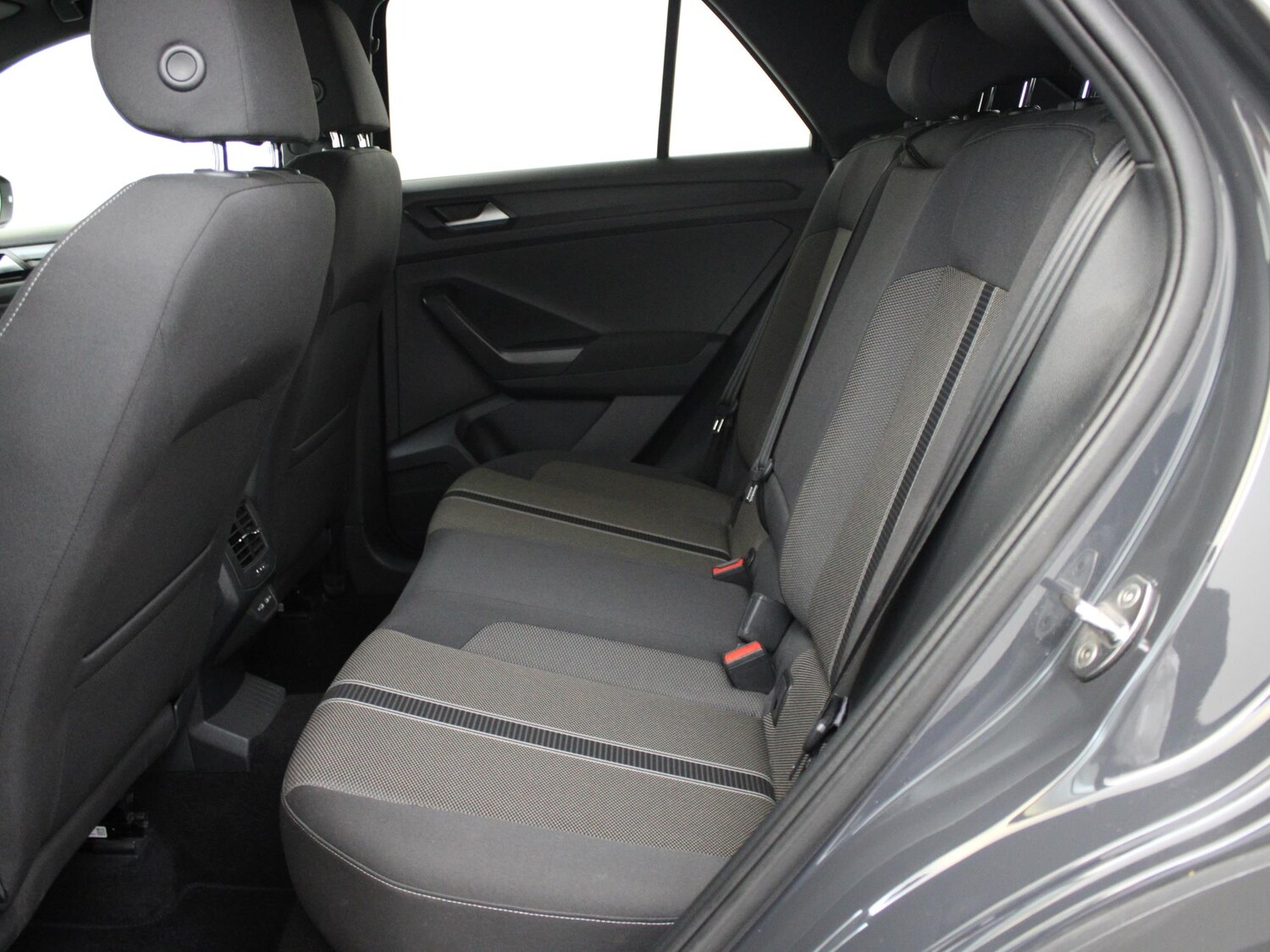 Used Volkswagen T-Roc 2021 for sale - 76594385: Photo 12