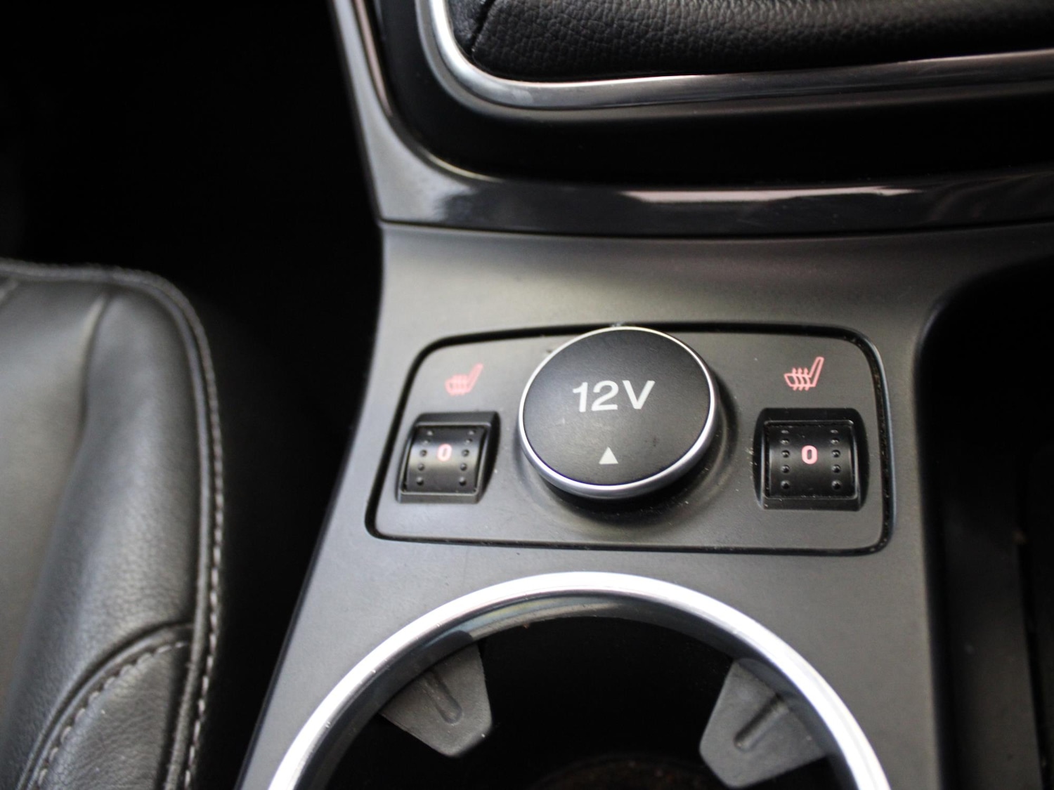 Used Ford Kuga 2014 for sale - 76353249: Photo 28