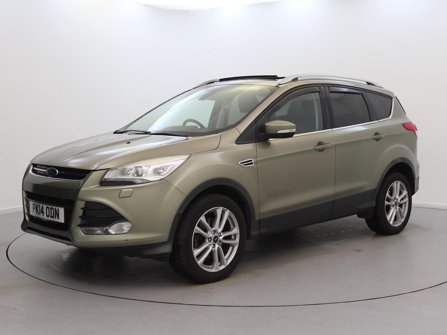 Used Ford Kuga 2014 for sale - 76353249: Photo 3