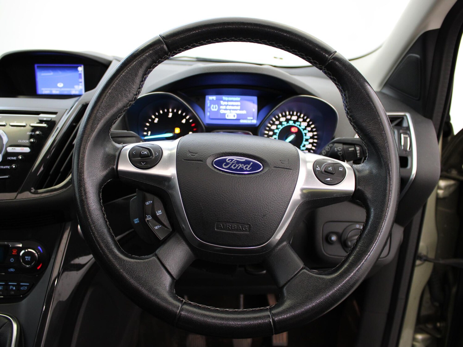 Used Ford Kuga 2014 for sale - 76353249: Photo 30