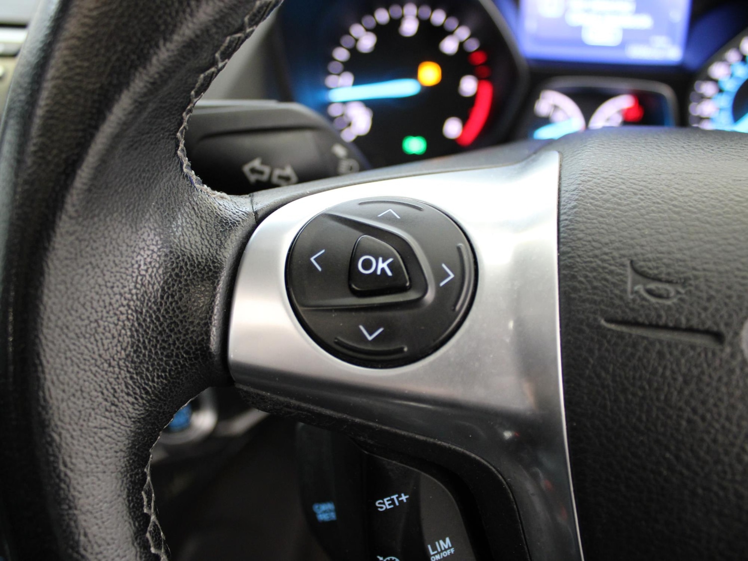 Used Ford Kuga 2014 for sale - 76353249: Photo 32