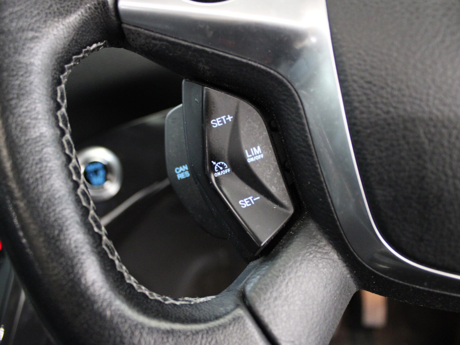 Used Ford Kuga 2014 for sale - 76353249: Photo 33