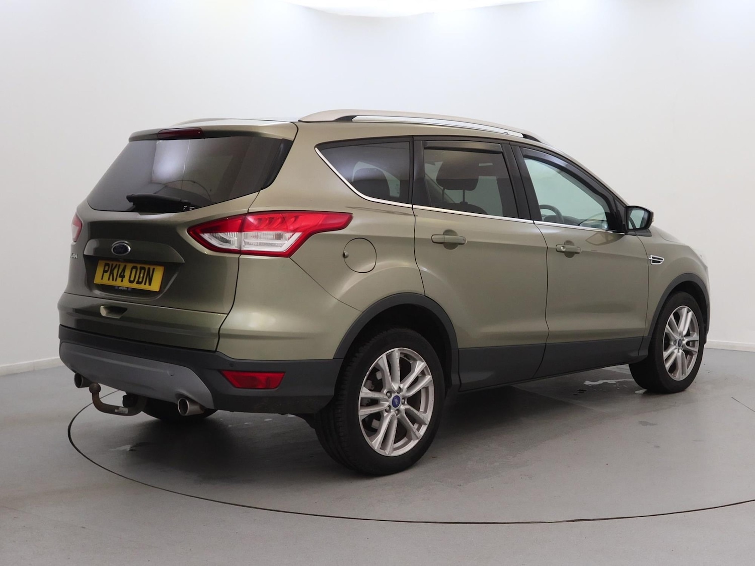 Used Ford Kuga 2014 for sale - 76353249: Photo 5