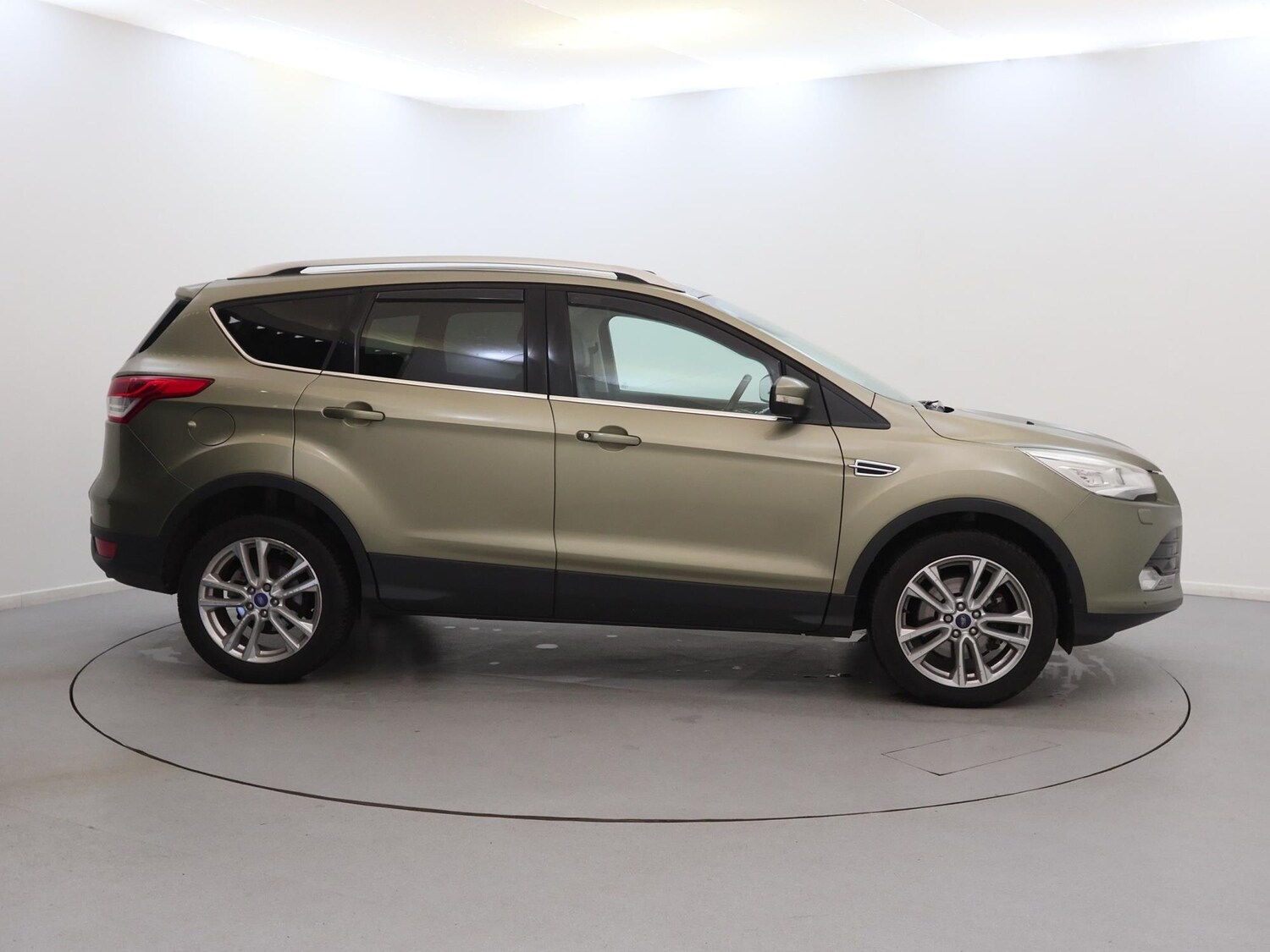 Used Ford Kuga 2014 for sale - 76353249: Photo 8
