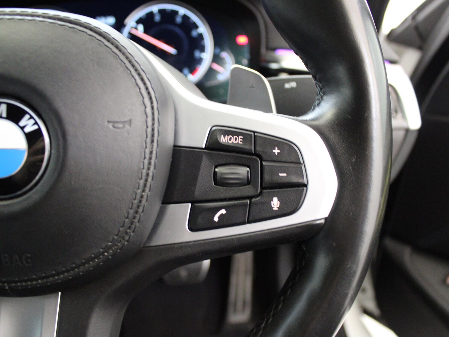 Used BMW 5 Series 2018 for sale - 76219985: Photo 30