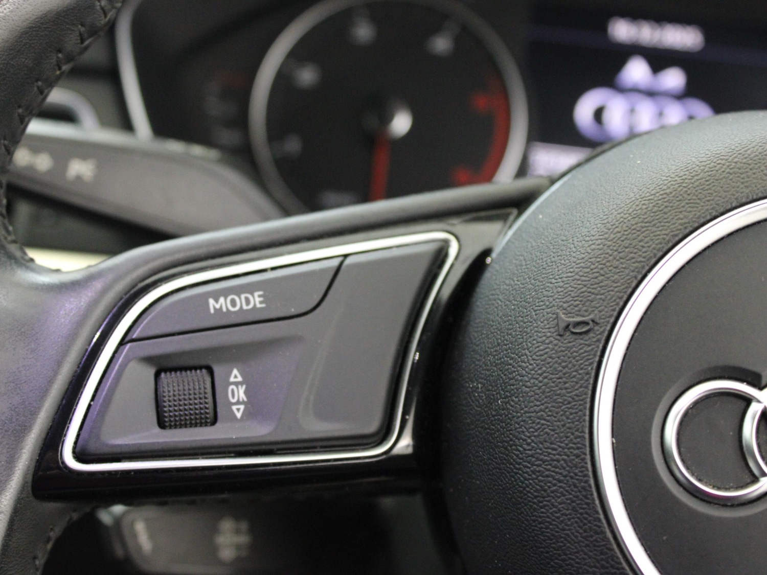 Used Audi A4 2017 for sale - 76411656: Photo 12