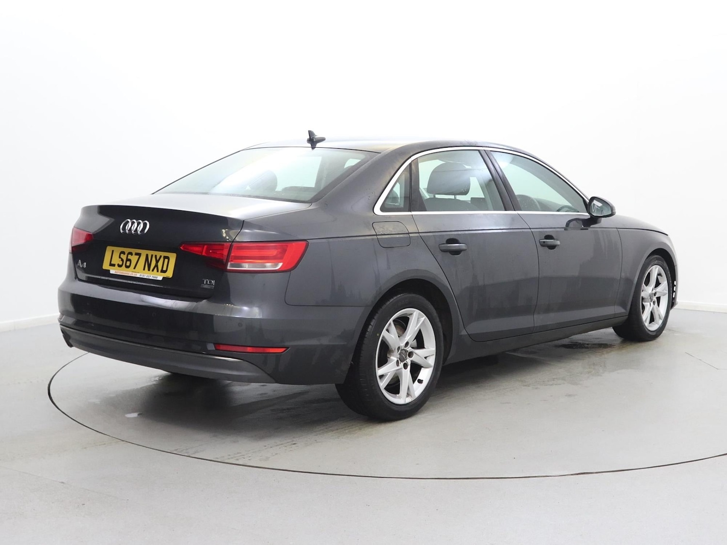 Used Audi A4 2017 for sale - 76411656: Photo 5
