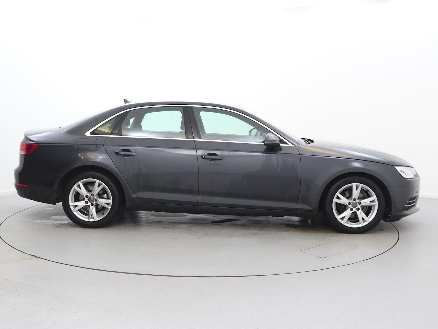 Used Audi A4 2017 for sale - 76411656: Photo 8