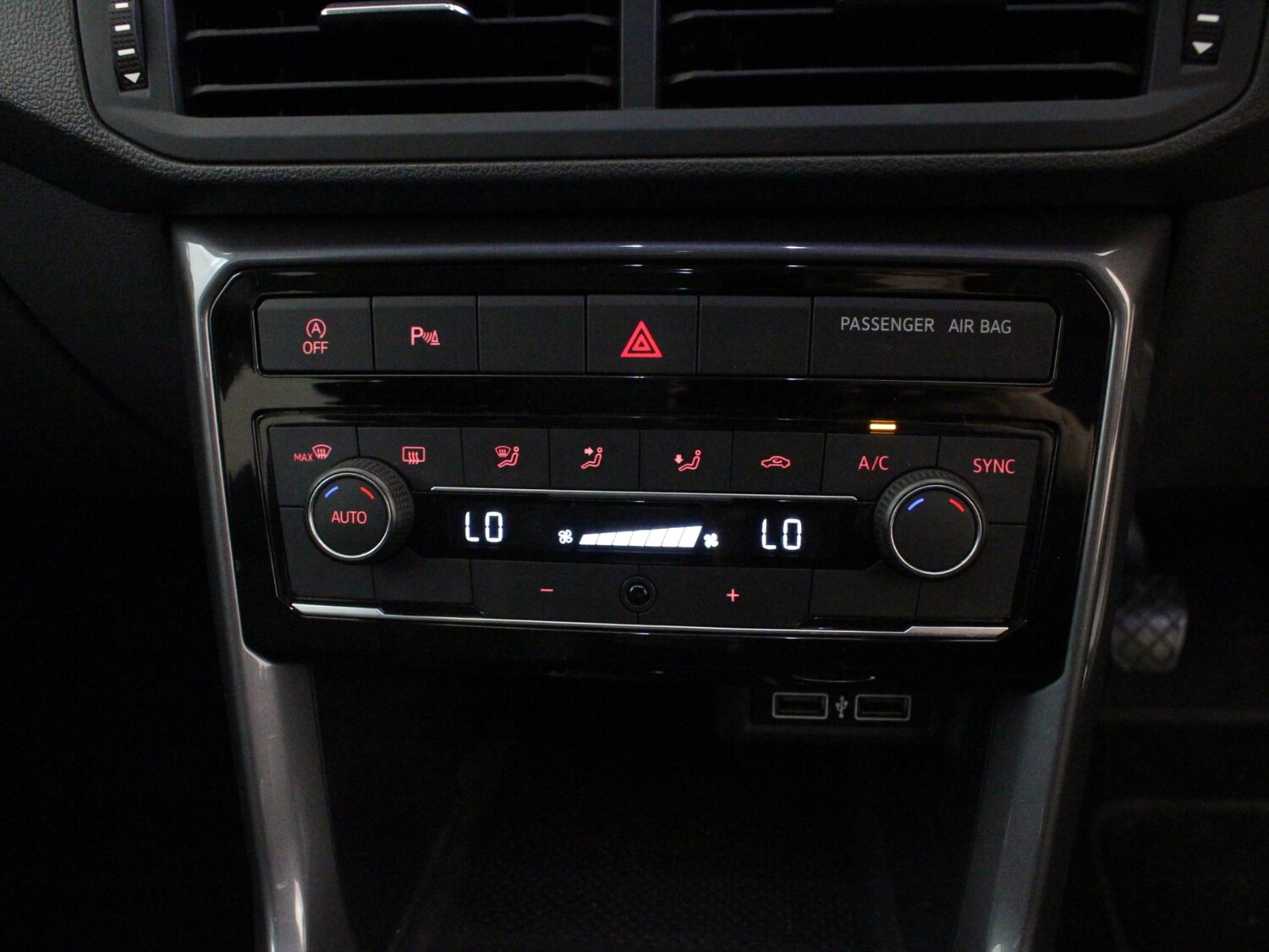 Used Volkswagen T-Cross 2019 for sale - 77099685: Photo 25