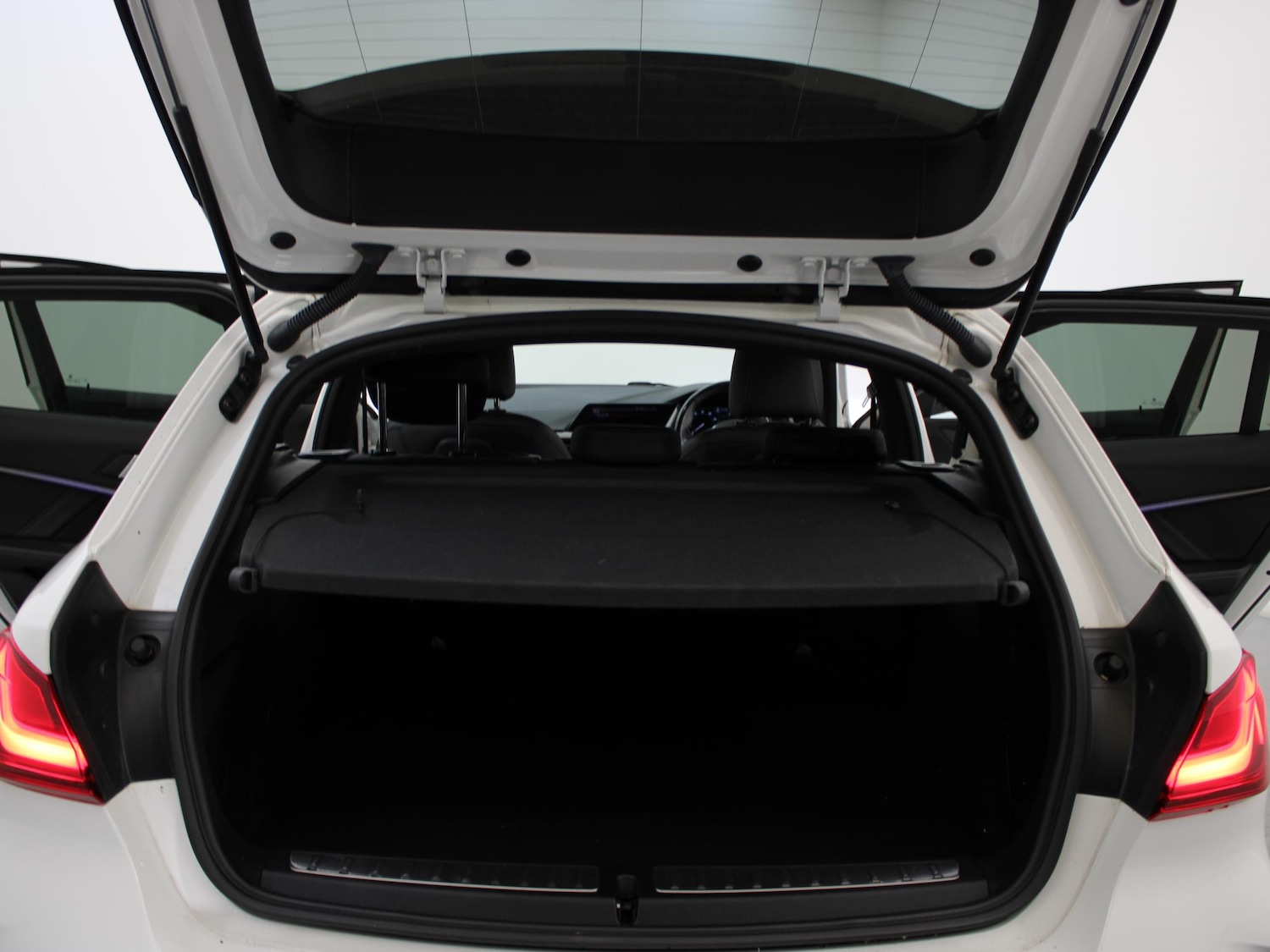 Used BMW 1 Series 2020 for sale - 76192213: Photo 38