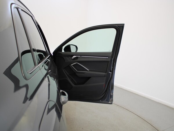 Used Audi Q3 2021 for sale - 75525001: Photo 32