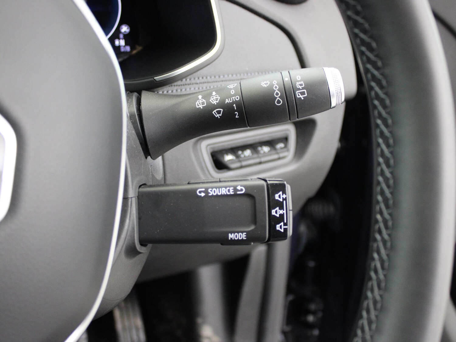 Used Renault Zoe 2021 for sale - 76755432: Photo 38