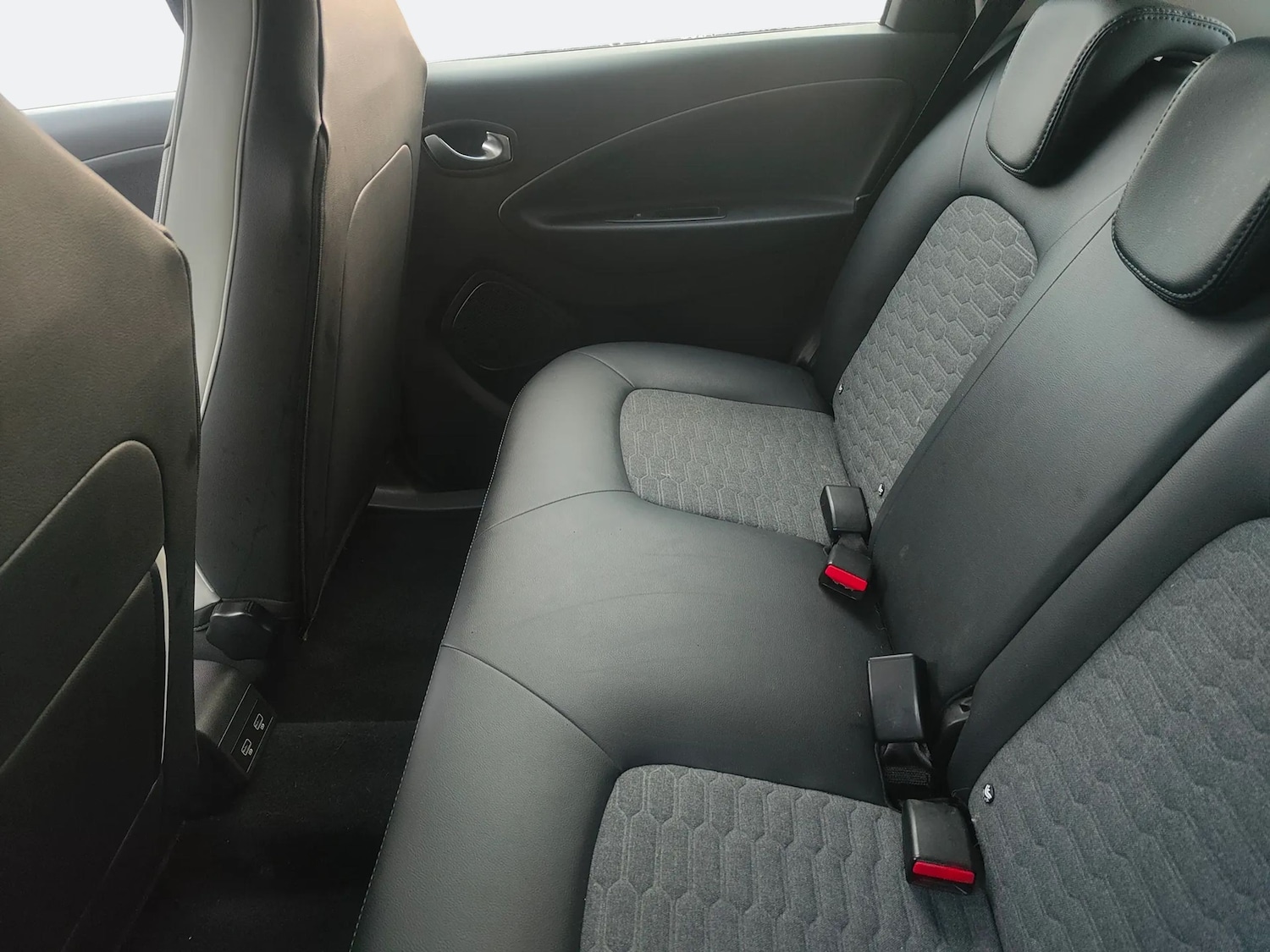 Used Renault Zoe 2021 for sale - 76755432: Photo 4