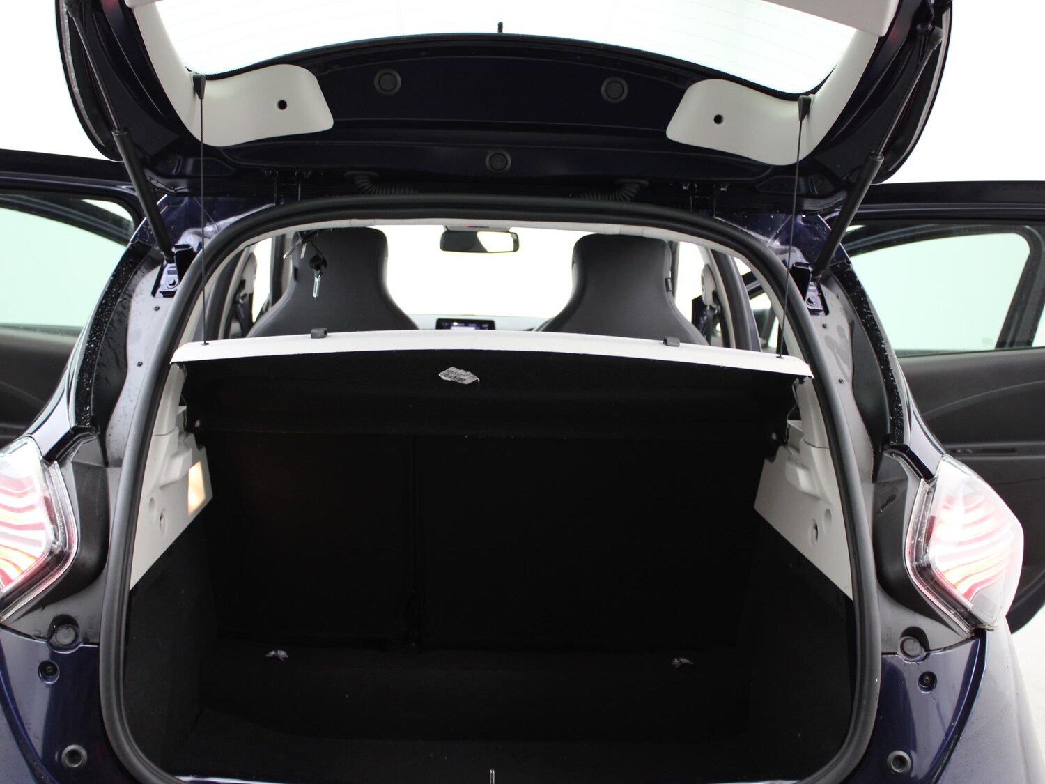 Used Renault Zoe 2021 for sale - 76755432: Photo 40