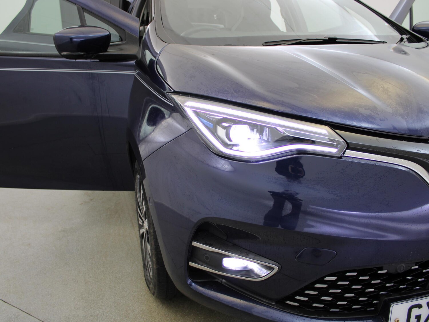 Used Renault Zoe 2021 for sale - 76755432: Photo 42