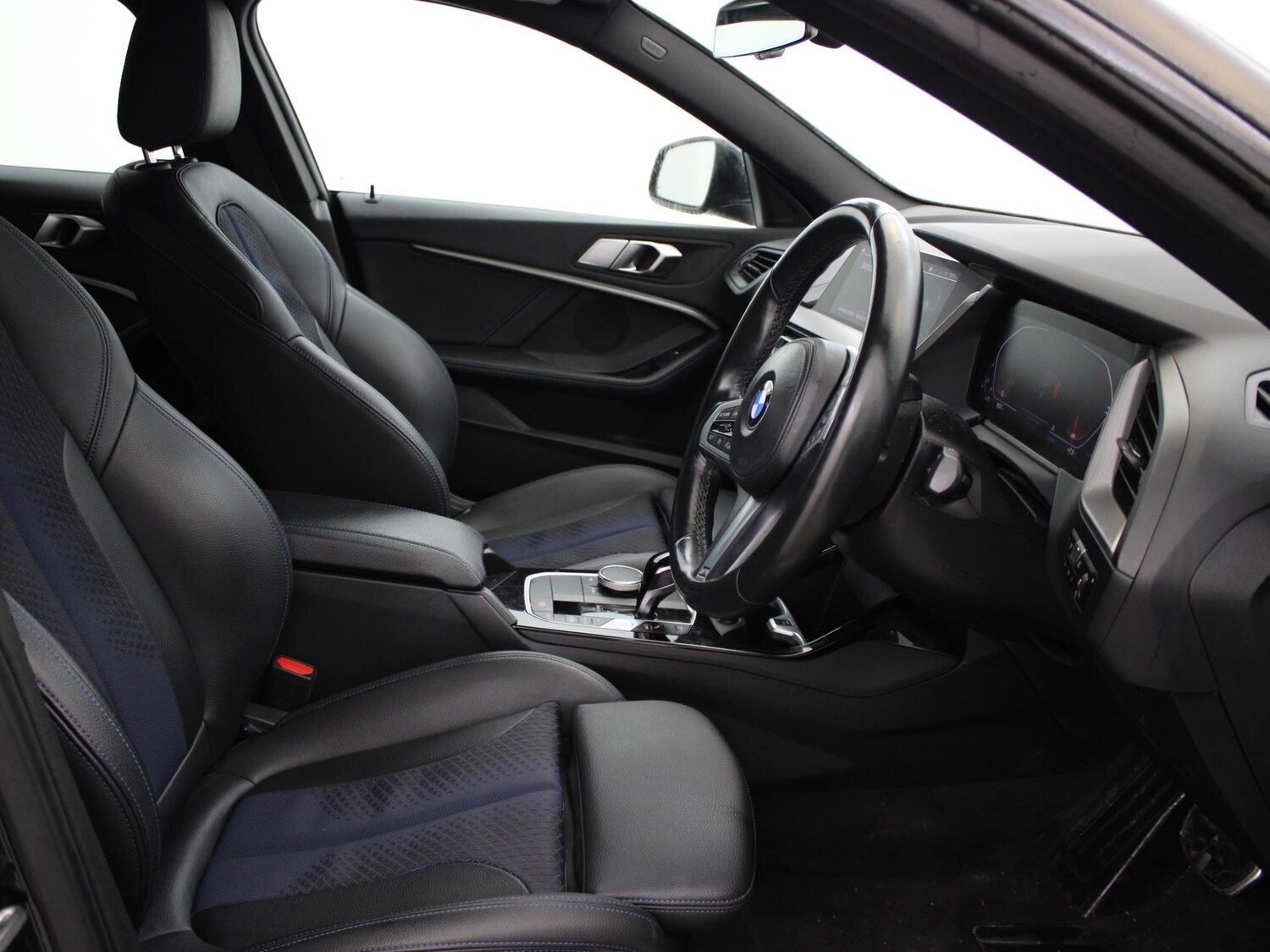 Used BMW 2 Series 2022 for sale - 77514792: Photo 9