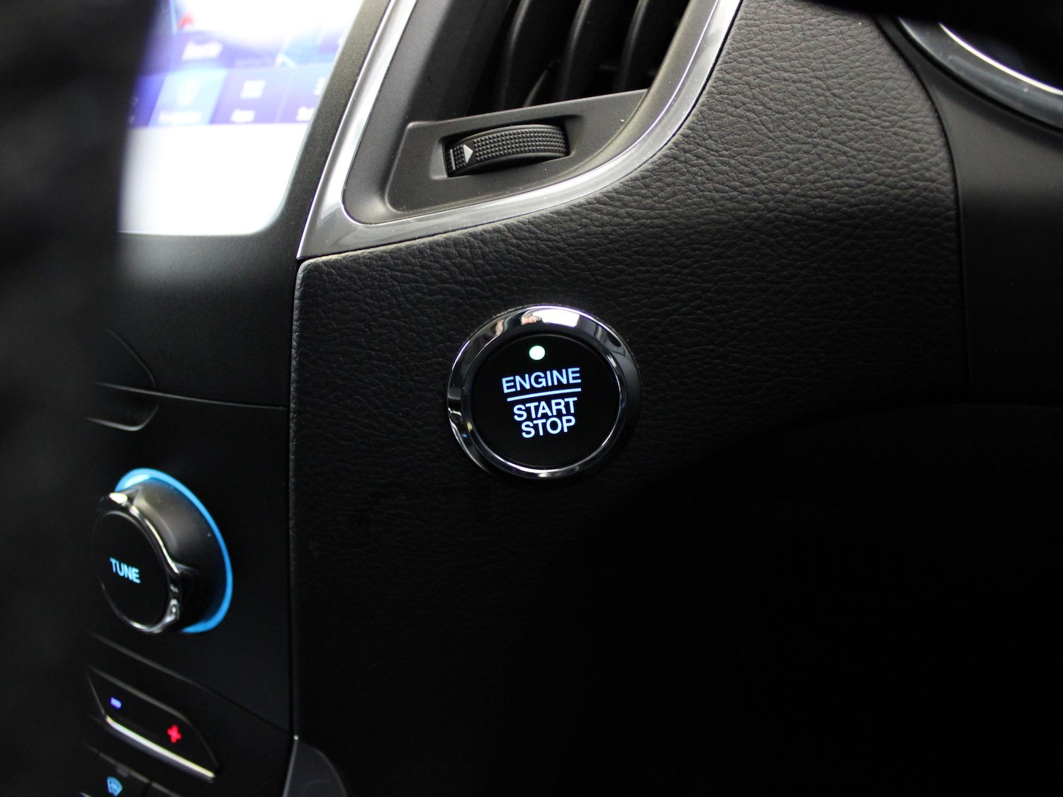 Used Ford Galaxy 2022 for sale - 76353303: Photo 17