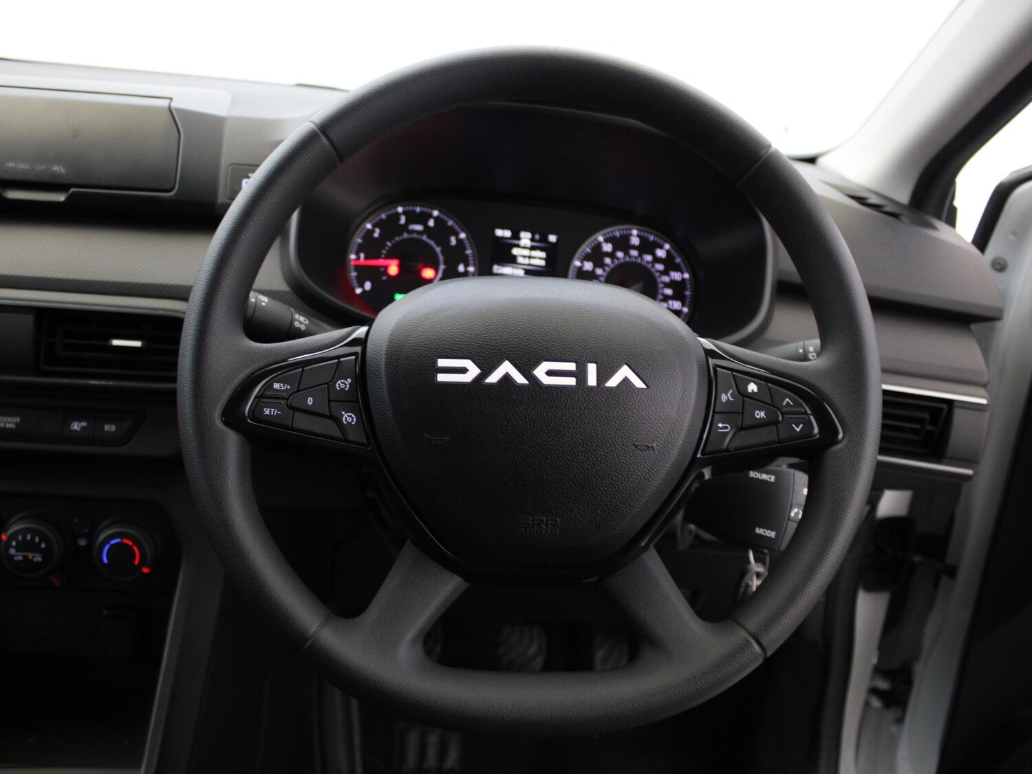 Used Dacia Jogger 2023 for sale - 76353243: Photo 21
