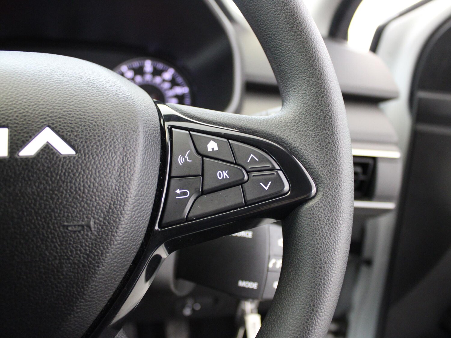 Used Dacia Jogger 2023 for sale - 76353243: Photo 24