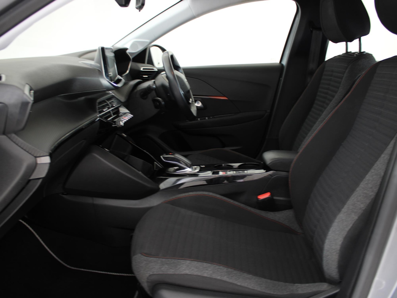 Used Peugeot 208 2021 for sale - 77601539: Photo 10