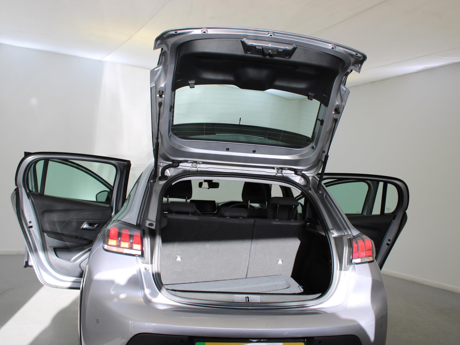 Used Peugeot 208 2021 for sale - 77601539: Photo 33