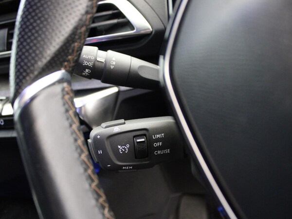 Used Peugeot 5008 2022 for sale - 75343923: Photo 29