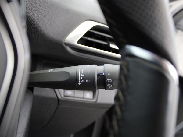 Used Peugeot 5008 2022 for sale - 75343923: Photo 30
