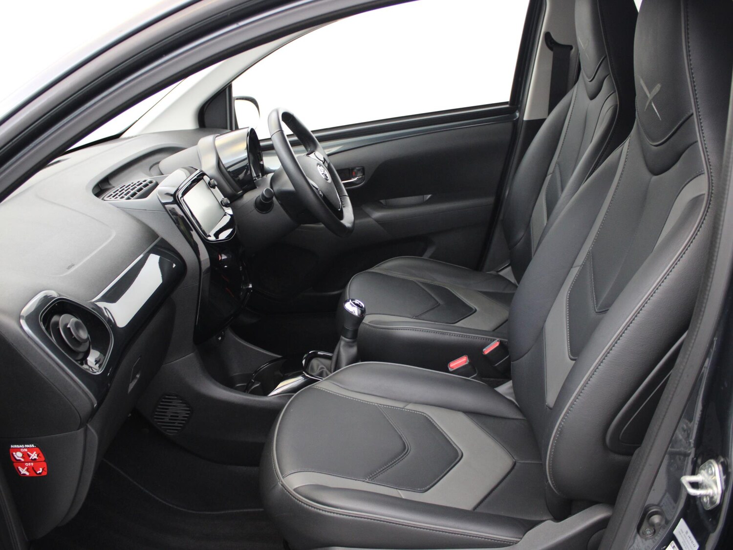 Used Toyota AYGO 2018 for sale - 77706861: Photo 11