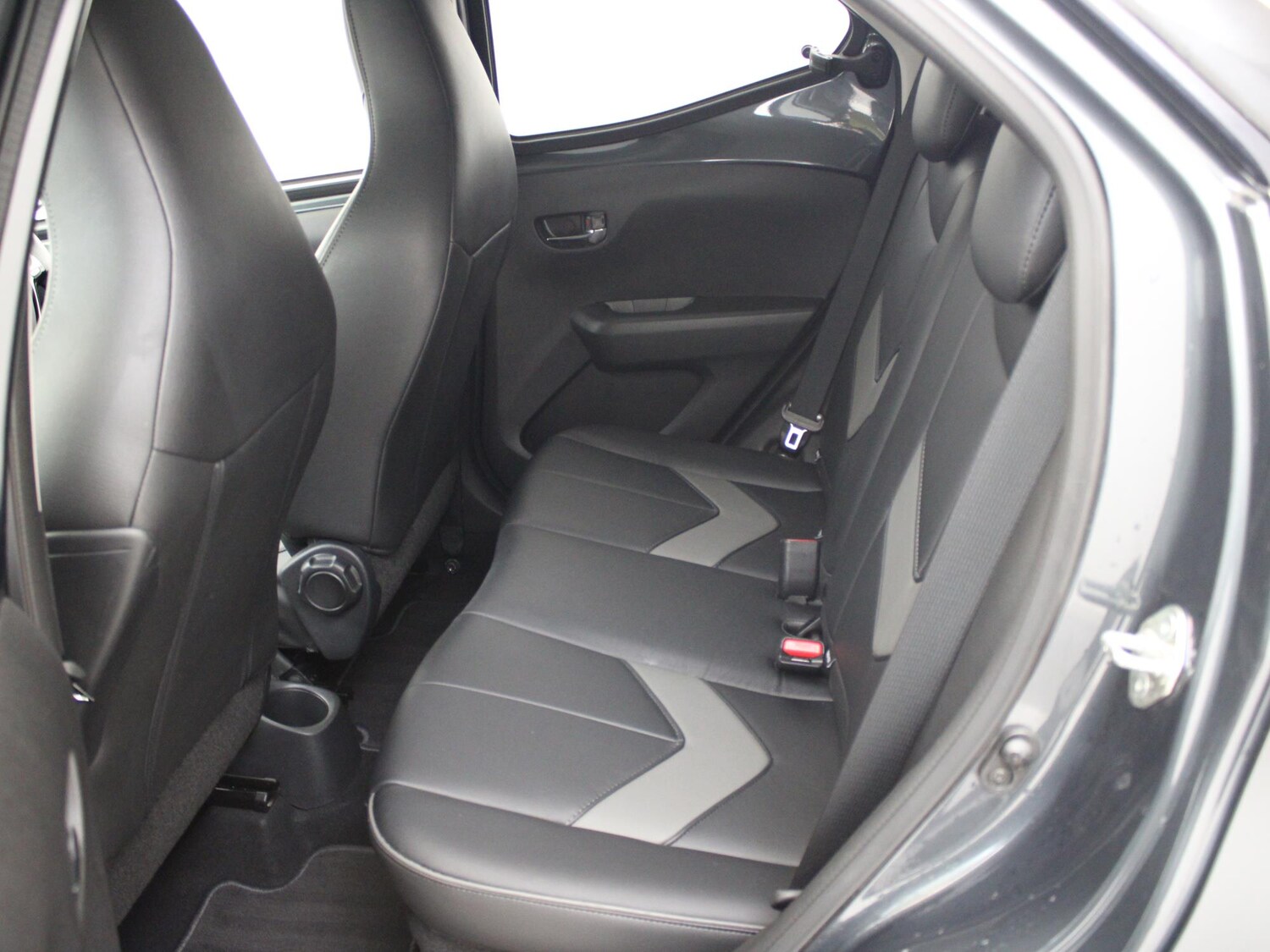 Used Toyota AYGO 2018 for sale - 77706861: Photo 12