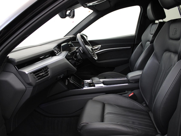 Used Audi e-tron 2022 for sale - 75582443: Photo 11