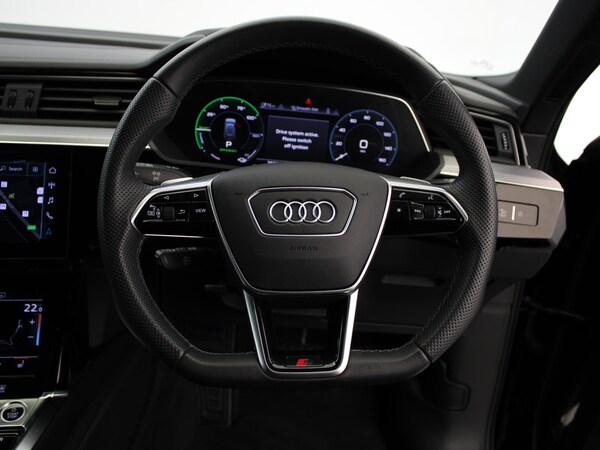 Used Audi e-tron 2022 for sale - 75582443: Photo 34