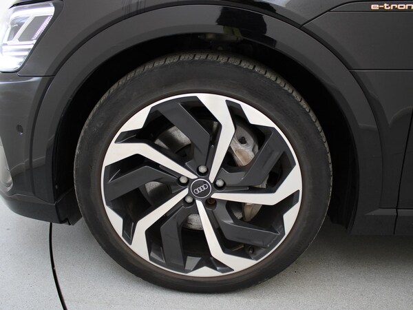 Used Audi e-tron 2022 for sale - 75582443: Photo 52