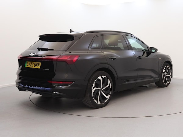 Used Audi e-tron 2022 for sale - 75582443: Photo 5