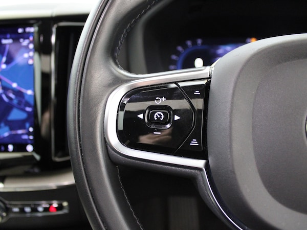Used Volvo XC60 2021 for sale - 76206739: Photo 37
