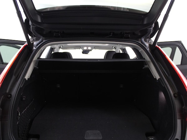 Used Volvo XC60 2021 for sale - 76206739: Photo 43