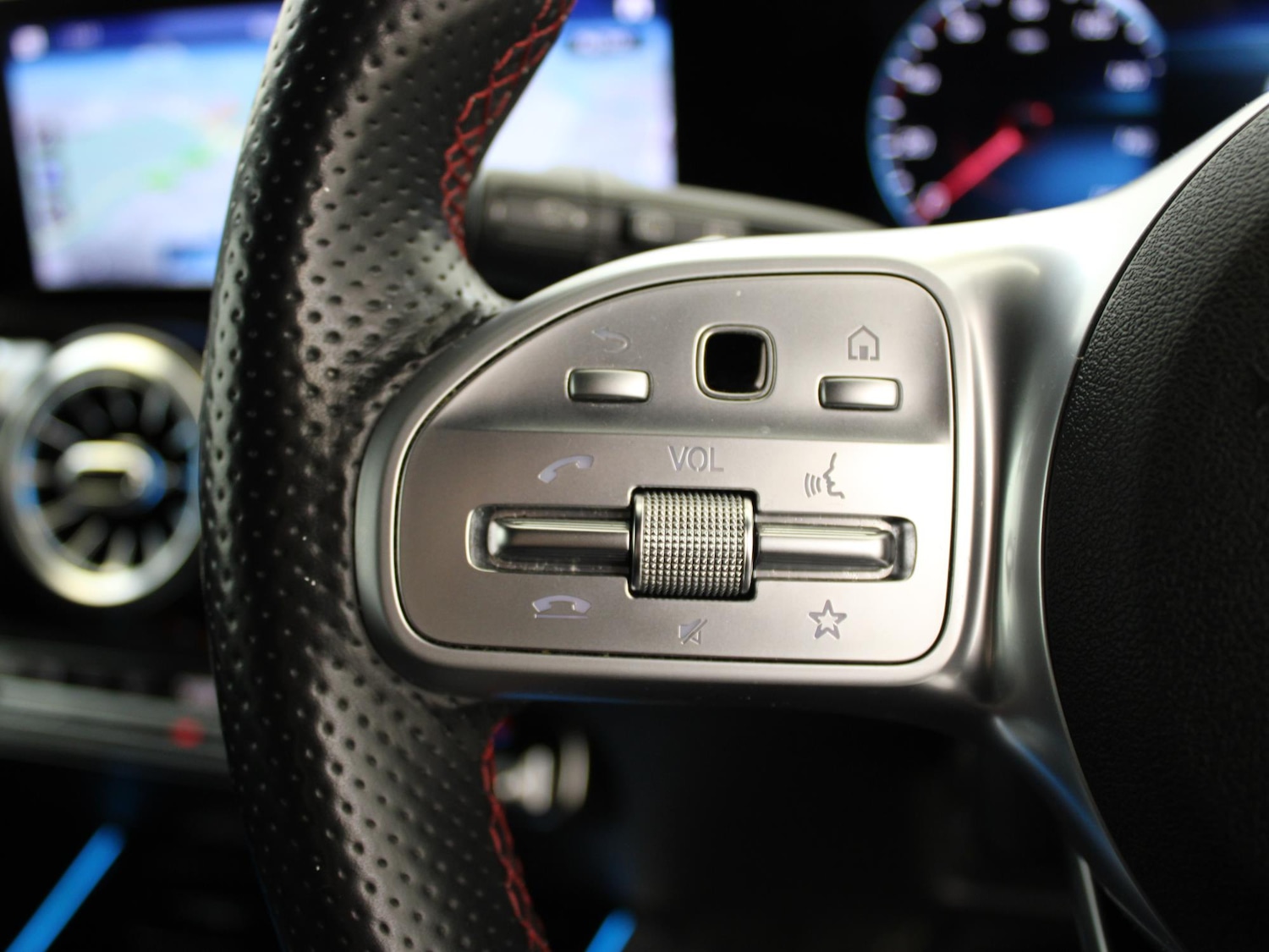 Used Mercedes-Benz B Class 2020 for sale - 78024769: Photo 32